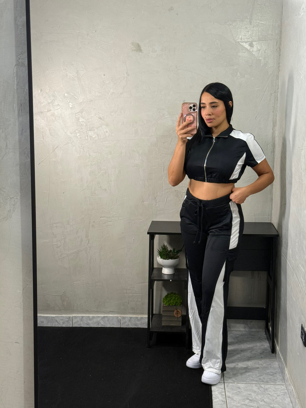 Black Crop & Straight Set