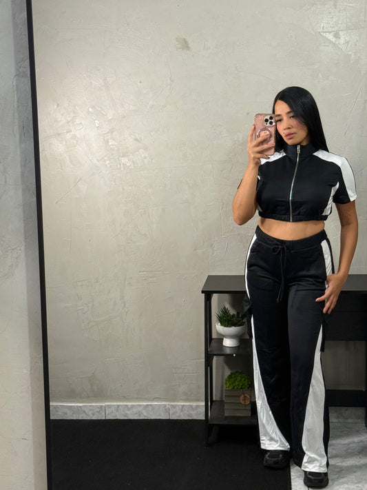 Black Crop & Straight Set
